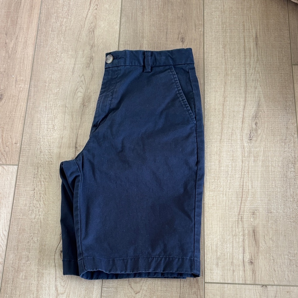 Vineyard Vines boys shorts 14
